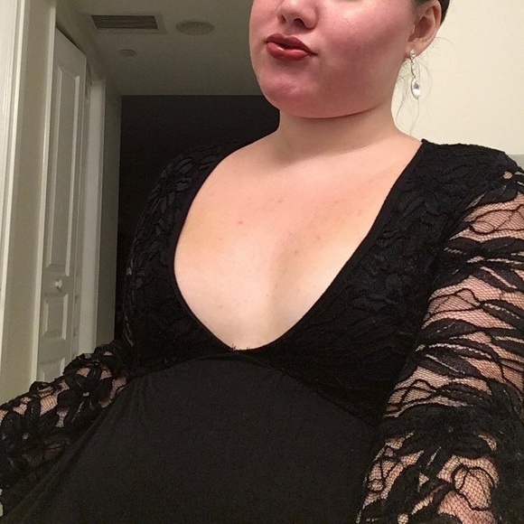 Black Lace Long Sleeve Dress w/ Plunge V-Neck x Sola la Fe, Size Medium ♠️♠️♠️ - Picture 2 of 6